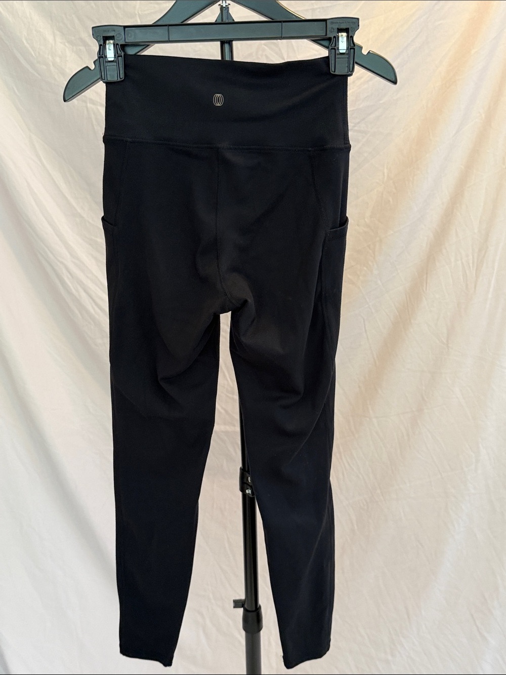 Balance Collection Black High-Rise Leggings with Side Pockets